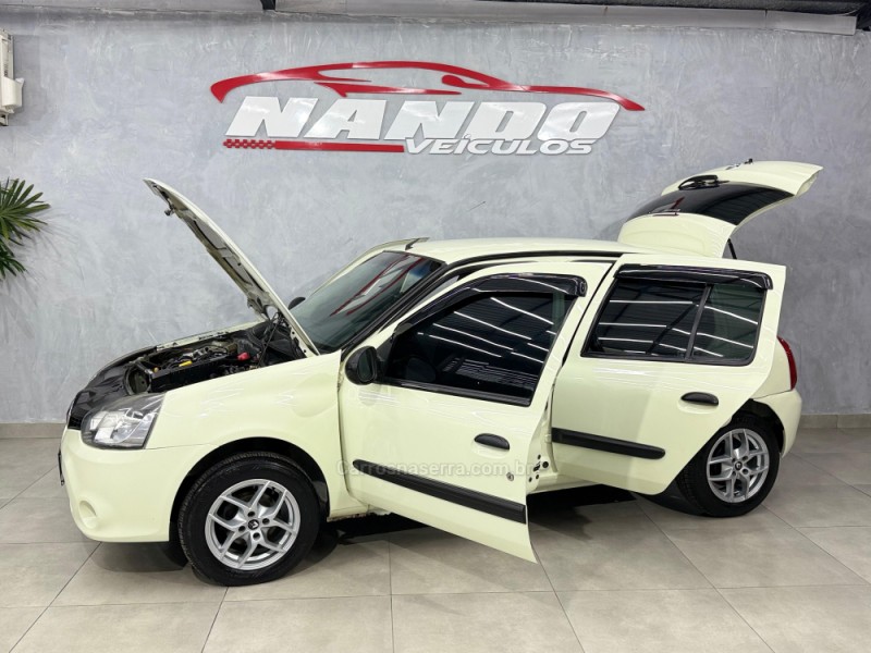 CLIO 1.0 EXPRESSION 16V FLEX 4P MANUAL - 2014 - SAPIRANGA