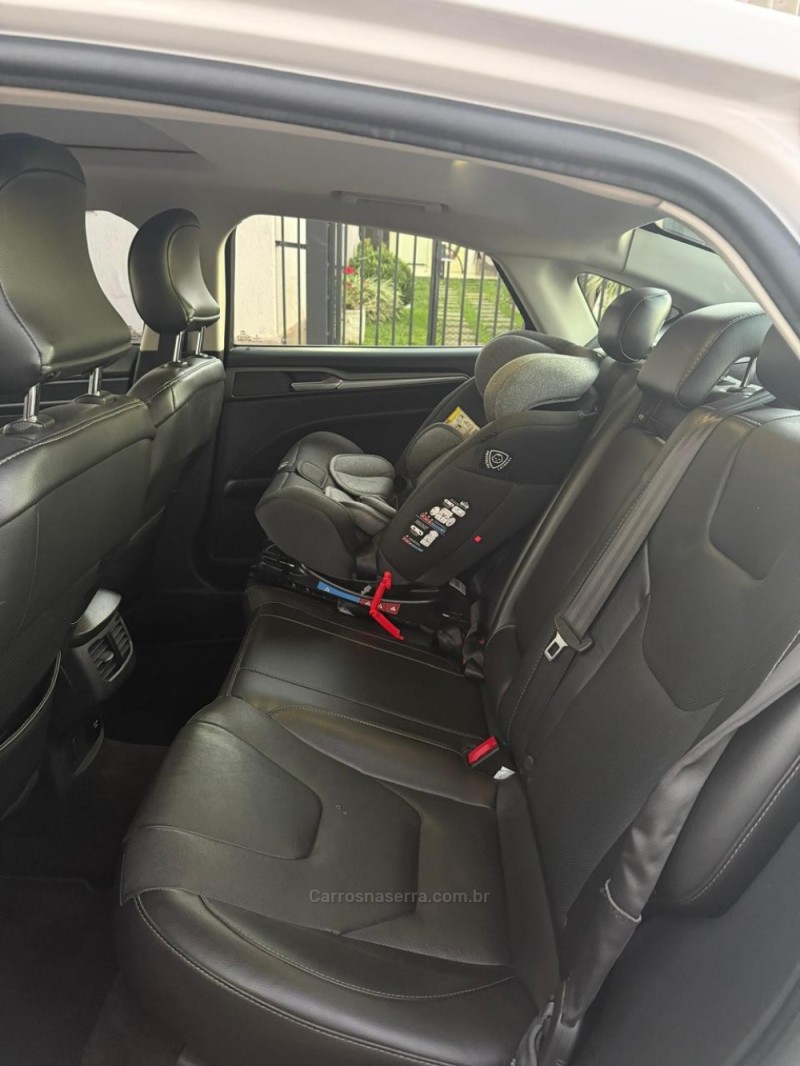 FUSION 2.0 TITANIUM PLUS AWD 16V GASOLINA 4P AUTOMÁTICO - 2016 - CAXIAS DO SUL