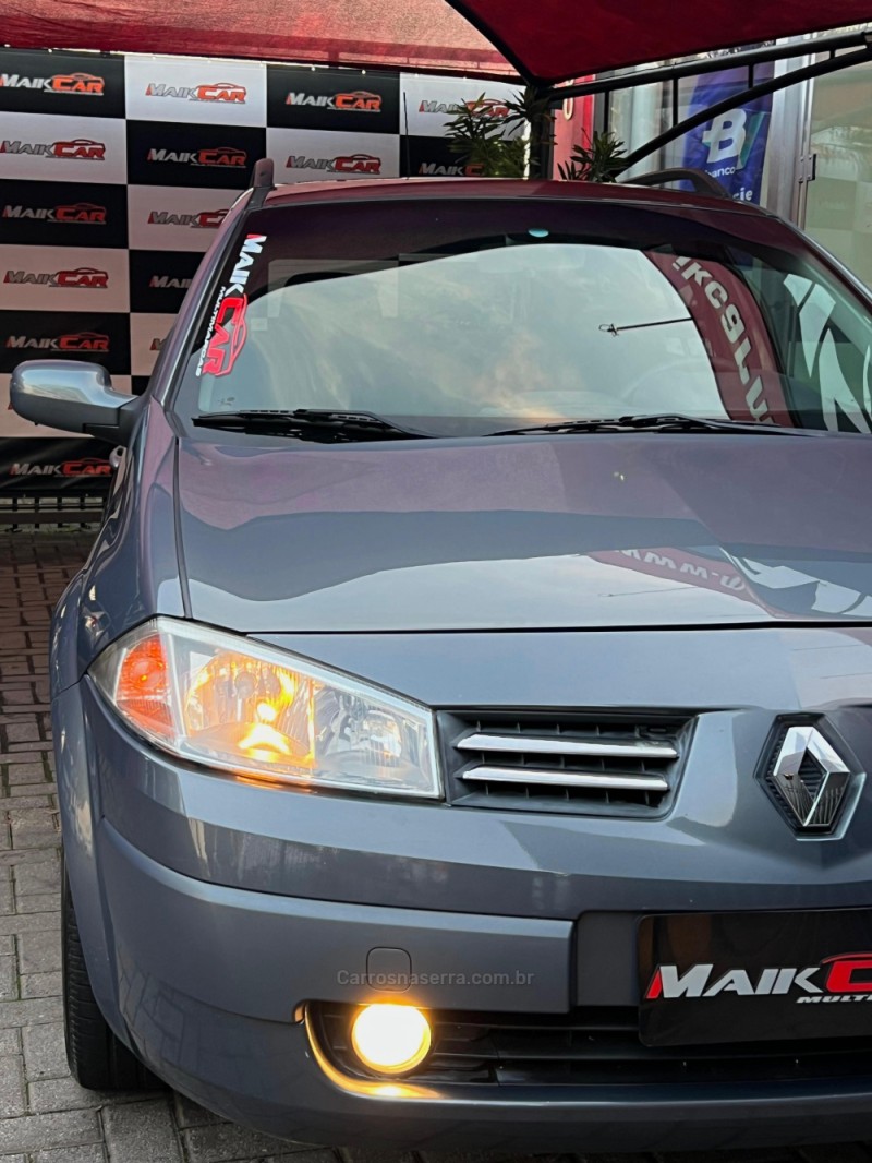 MÉGANE 1.6 DYNAMIQUE GRAND TOUR 16V FLEX 4P MANUAL - 2013 - ESTâNCIA VELHA