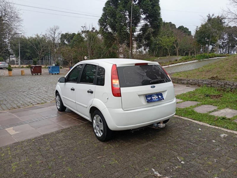 FIESTA 1.0 EDGE 8V GASOLINA 4P MANUAL - 2004 - FARROUPILHA
