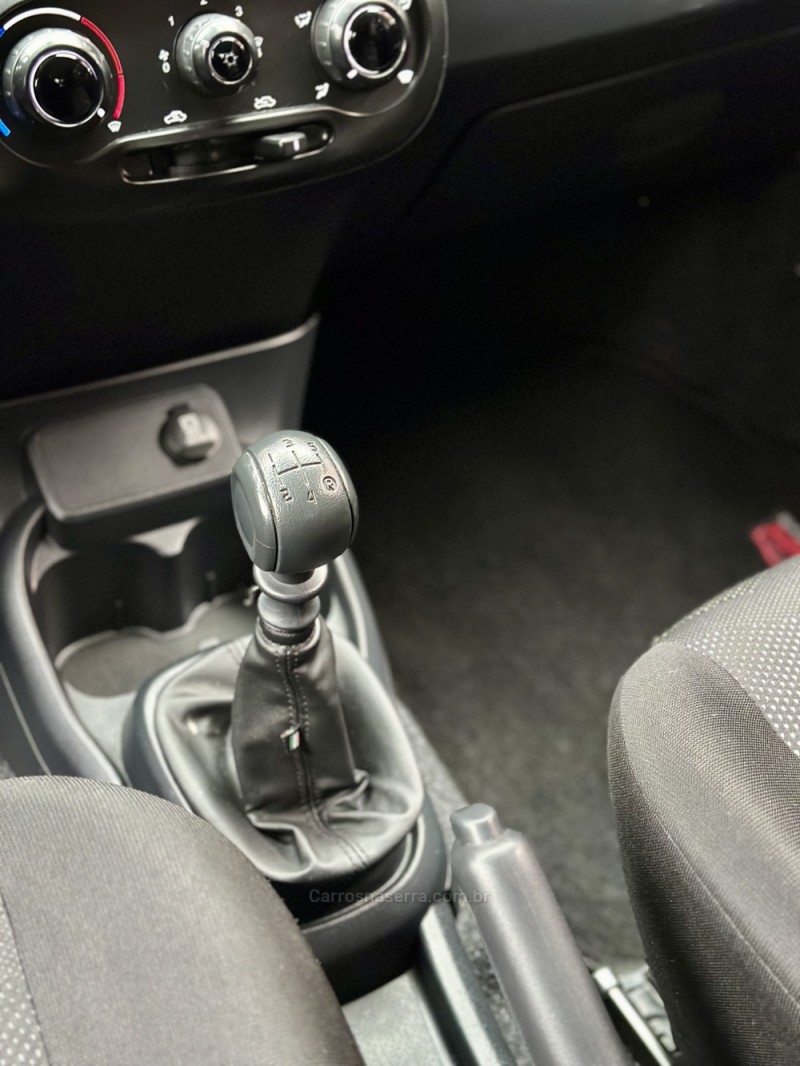 MOBI 1.0 8V EVO FLEX LIKE. MANUAL - 2022 - ESTâNCIA VELHA