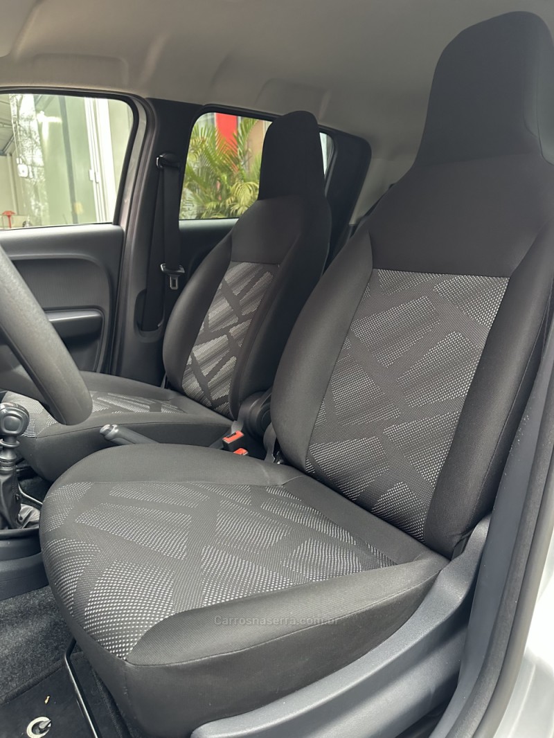 MOBI 1.0 8V EVO FLEX LIKE. MANUAL - 2022 - ESTâNCIA VELHA
