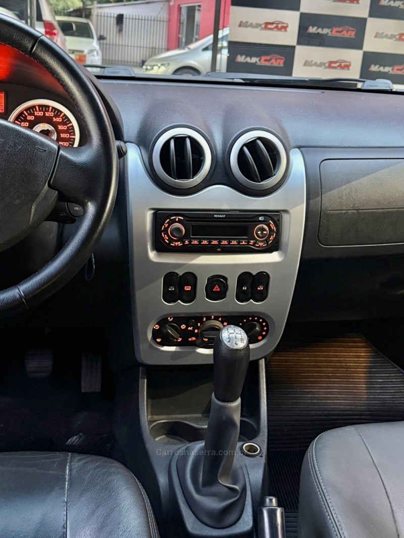 SANDERO 1.6 STEPWAY 16V FLEX 4P MANUAL - 2011 - ESTâNCIA VELHA