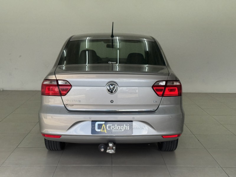 VOYAGE 1.6 MI COMFORTLINE 8V FLEX 4P MANUAL - 2013 - CARLOS BARBOSA