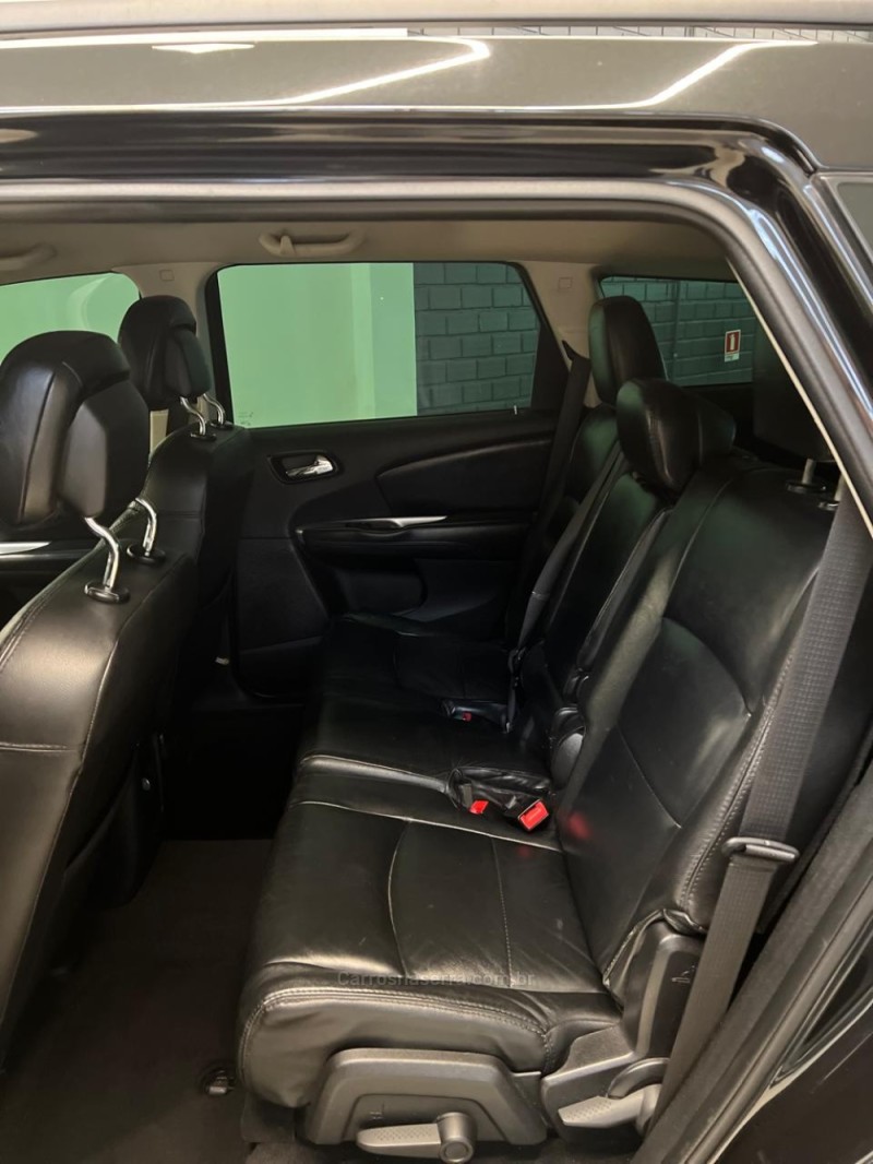 FREEMONT 2.4 EMOTION 16V GASOLINA 4P AUTOMÁTICO - 2012 - NOVO HAMBURGO