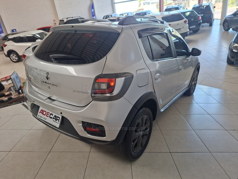 SANDERO 1.6 STEPWAY 8V FLEX 4P MANUAL - 2015 - FARROUPILHA