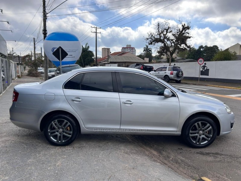 JETTA 2.5 I 20V 170CV GASOLINA 4P TIPTRONIC - 2010 - VENâNCIO AIRES