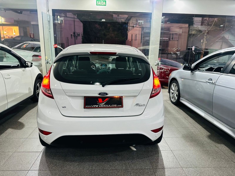 FIESTA 1.6 SE HATCH 16V FLEX 4P AUTOMÁTICO - 2016 - CAXIAS DO SUL