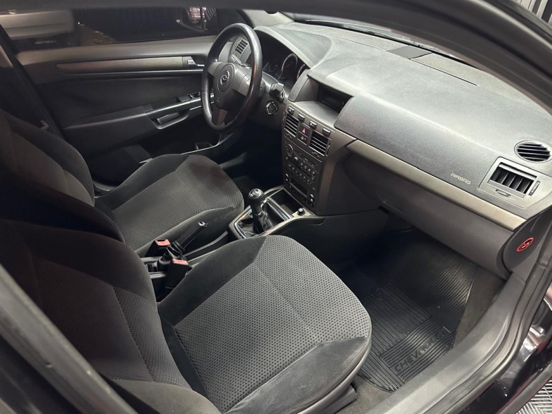 VECTRA 2.0 MPFI GT HATCH 8V FLEX 4P MANUAL - 2010 - CAXIAS DO SUL