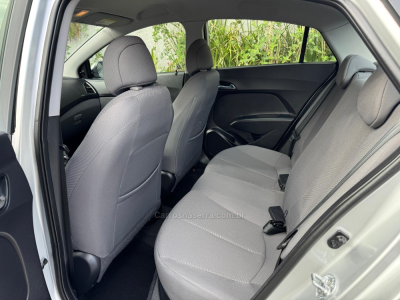 HB20S 1.6 COMFORT PLUS 16V FLEX 4P AUTOMÁTICO - 2015 - SAPIRANGA