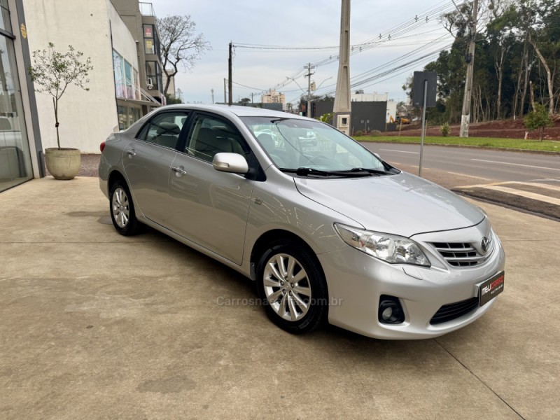 COROLLA 2.0 ALTIS PREMIUM 16V FLEX 4P AUTOMÁTICO - 2013 - LAJEADO