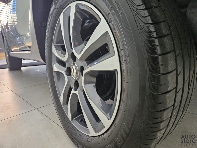 SANDERO 1.6 STEPWAY ICONIC X-TRONIC 16V FLEX 4P AUTOMÁTICO - 2022 - CAXIAS DO SUL