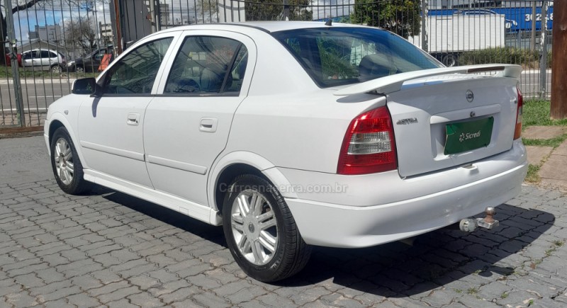 ASTRA 1.8 MPFI GL SEDAN 8V ÁLCOOL 4P MANUAL - 2002 - CAXIAS DO SUL
