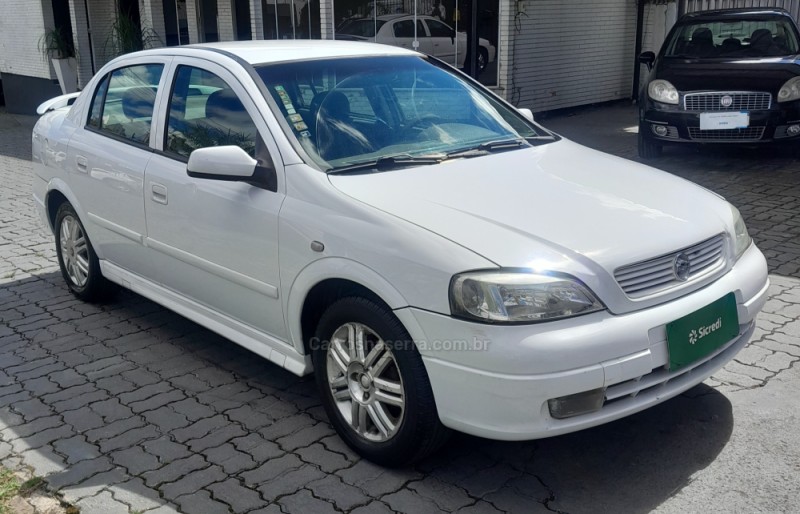 ASTRA 1.8 MPFI GL SEDAN 8V ÁLCOOL 4P MANUAL - 2002 - CAXIAS DO SUL