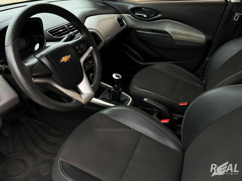ONIX 1.0 LT 12V FLEX 4P MANUAL - 2019 - SAPIRANGA