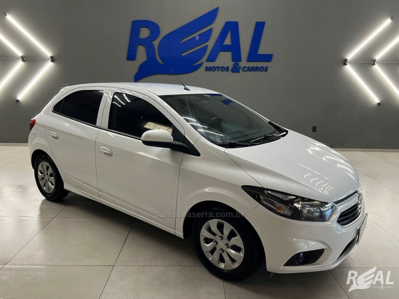 ONIX 1.0 LT 12V FLEX 4P MANUAL - 2019 - SAPIRANGA
