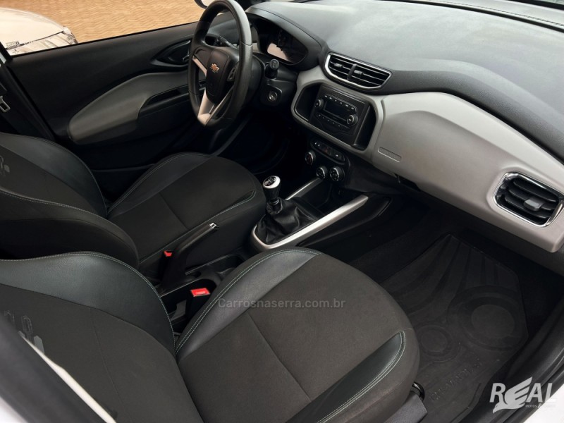 ONIX 1.0 LT 12V FLEX 4P MANUAL - 2019 - SAPIRANGA