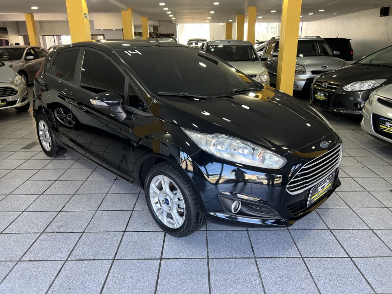 FIESTA 1.6 SE HATCH 16V FLEX 4P MANUAL - 2014 - CAXIAS DO SUL