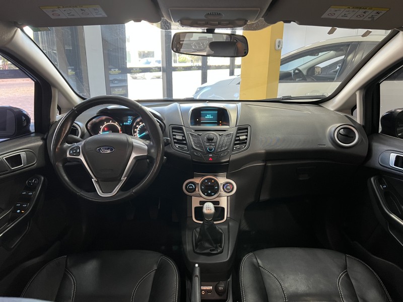 FIESTA 1.6 SE HATCH 16V FLEX 4P MANUAL - 2014 - CAXIAS DO SUL