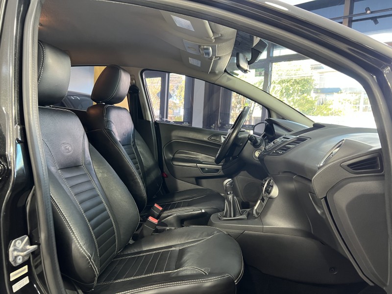 FIESTA 1.6 SE HATCH 16V FLEX 4P MANUAL - 2014 - CAXIAS DO SUL