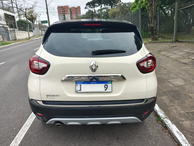 CAPTUR 1.6 16V FLEX ZEN AUTOMÁTICO - 2018 - FARROUPILHA