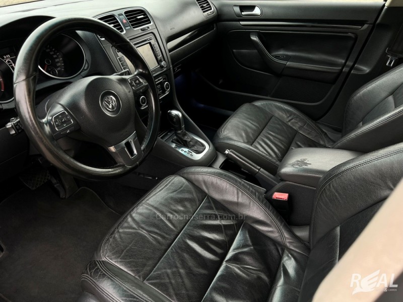 JETTA 2.5 I VARIANT 20V 170CV GASOLINA 4P TIPTRONIC - 2011 - SAPIRANGA