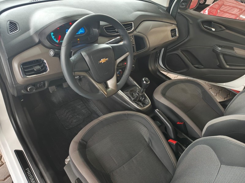 PRISMA 1.0 MPFI LT 8V FLEX 4P MANUAL - 2015 - FARROUPILHA