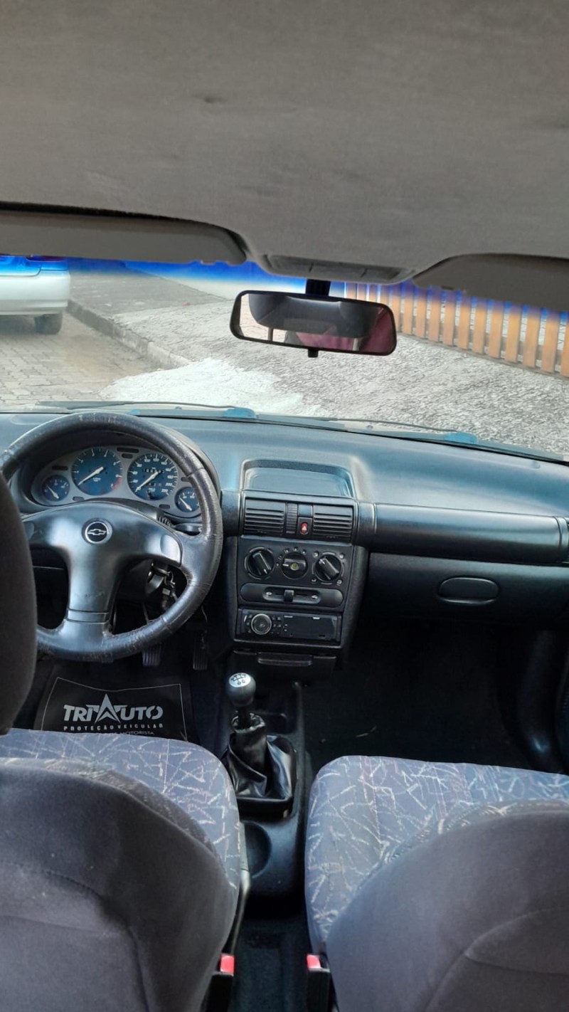 CORSA 1.0 MPFI SUPER WAGON 8V GASOLINA 4P MANUAL - 2000 - ESTRELA
