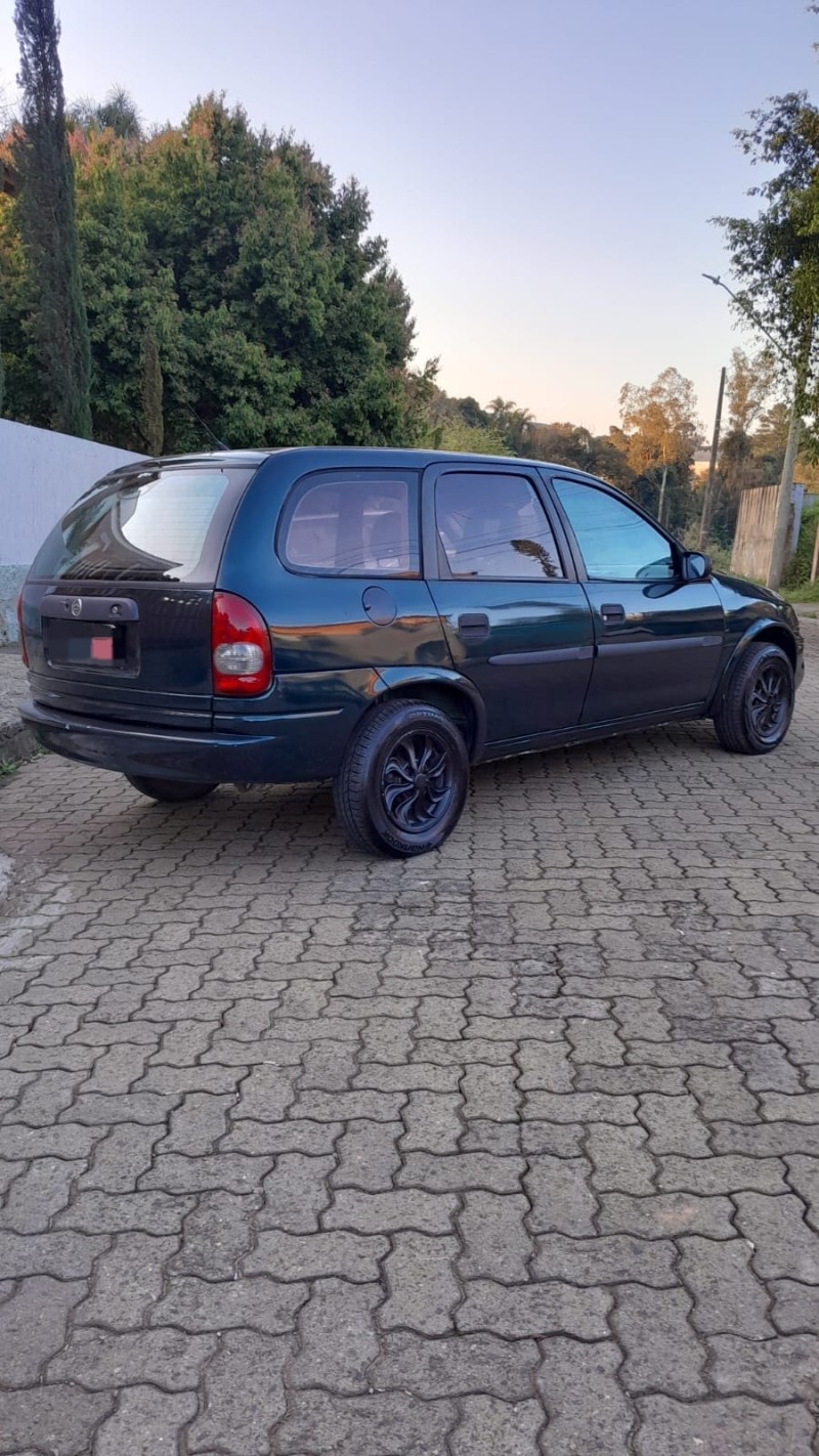 corsa 1.0 mpfi super wagon 8v gasolina 4p manual 2000 estrela