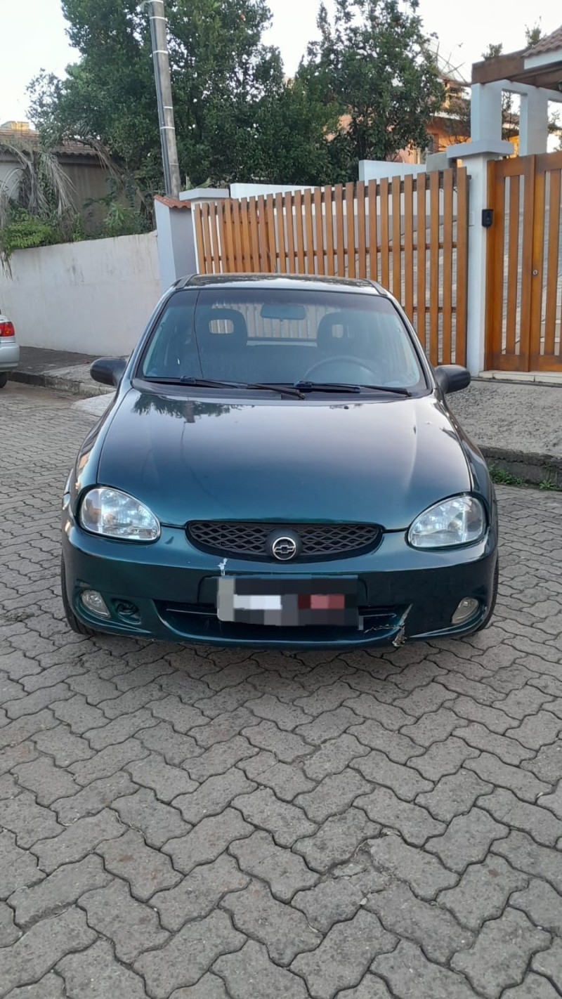 CORSA 1.0 MPFI SUPER WAGON 8V GASOLINA 4P MANUAL - 2000 - ESTRELA