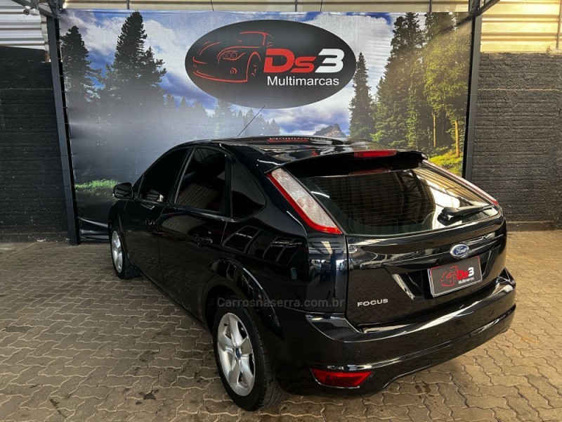 FOCUS 1.6 GLX 8V FLEX 4P MANUAL - 2013 - CAXIAS DO SUL