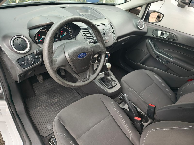FIESTA 1.6 SE HATCH 16V FLEX 4P MANUAL - 2017 - FARROUPILHA