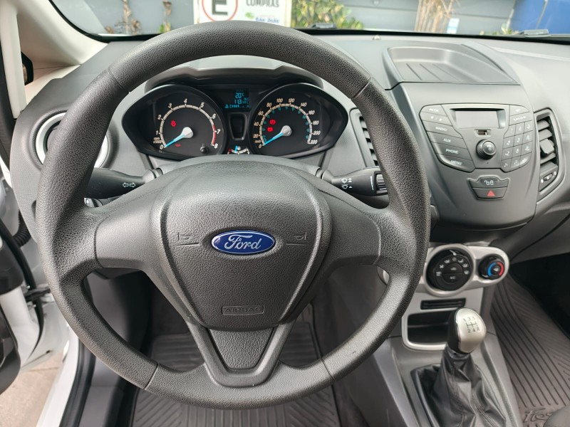 FIESTA 1.6 SE HATCH 16V FLEX 4P MANUAL - 2017 - FARROUPILHA