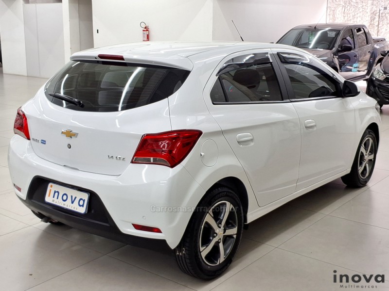 ONIX 1.4 MPFI LTZ 8V FLEX 4P MANUAL - 2018 - NOVO HAMBURGO