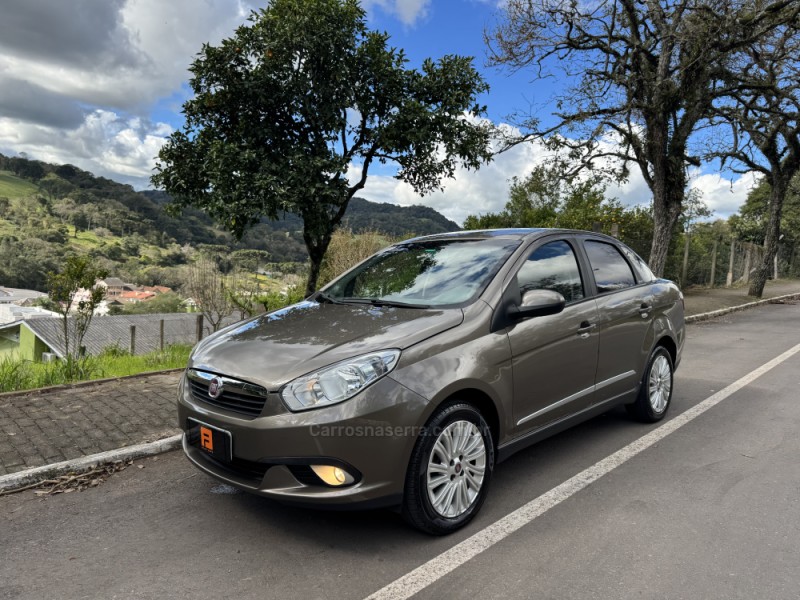 GRAND SIENA 1.6 MPI ESSENCE 16V FLEX 4P MANUAL
