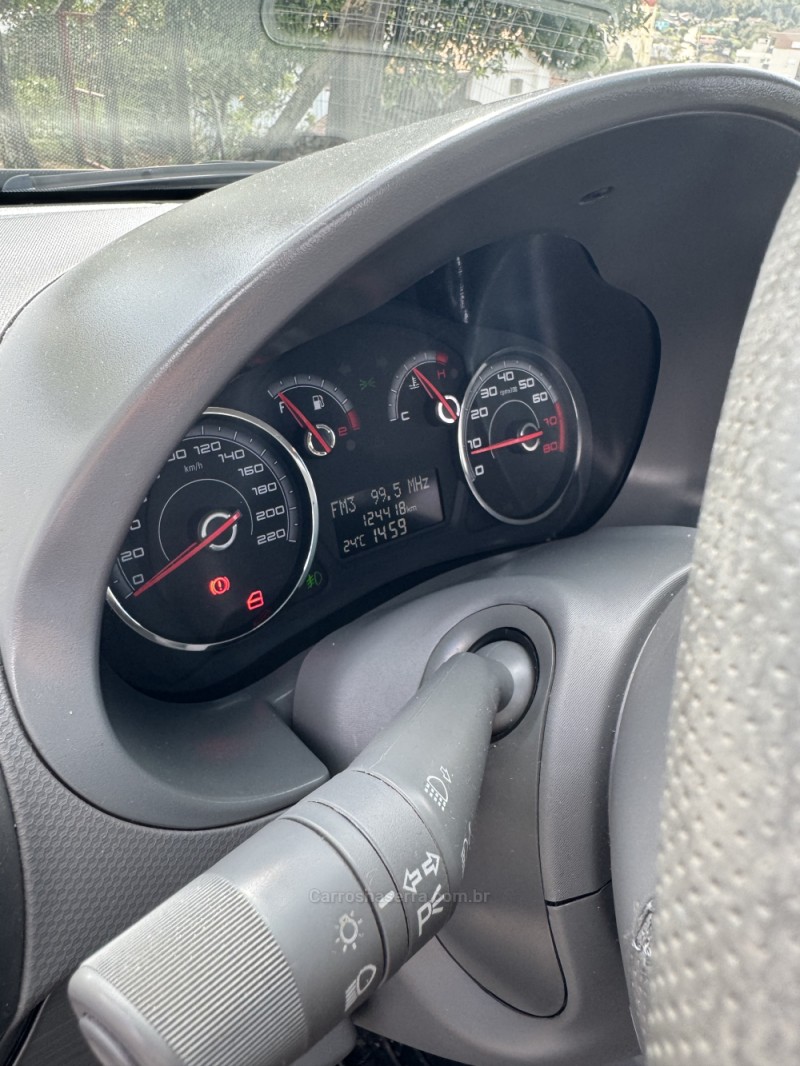 GRAND SIENA 1.6 MPI ESSENCE 16V FLEX 4P MANUAL - 2016 - NOVA ARAçá