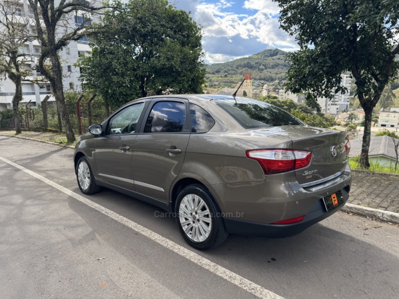 GRAND SIENA 1.6 MPI ESSENCE 16V FLEX 4P MANUAL - 2016 - NOVA ARAçá
