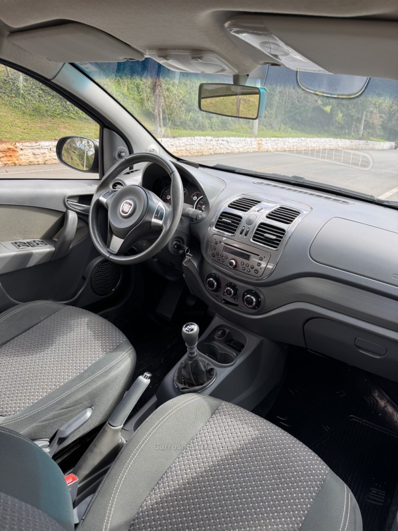 GRAND SIENA 1.6 MPI ESSENCE 16V FLEX 4P MANUAL - 2016 - NOVA ARAçá