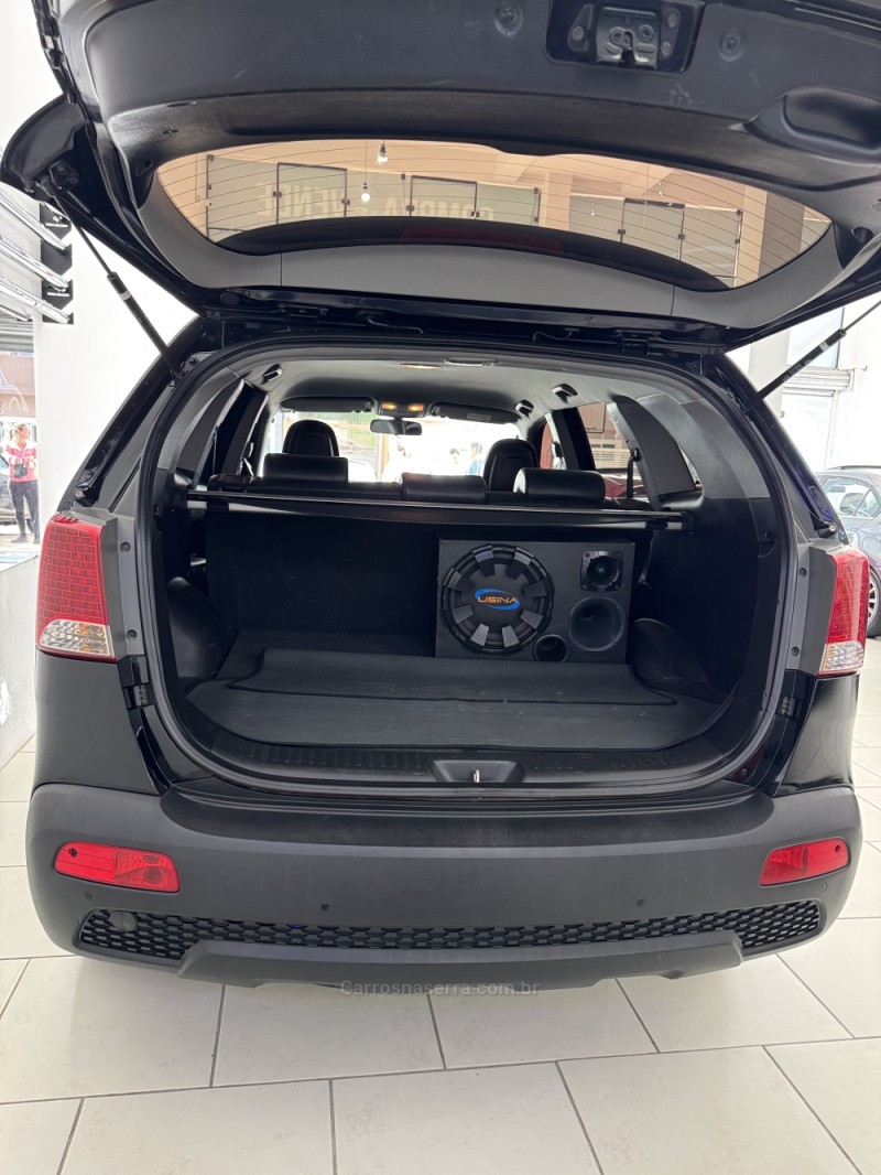 SORENTO 2.4 EX2 4X2 16V GASOLINA 4P AUTOMÁTICO - 2011 - CAXIAS DO SUL