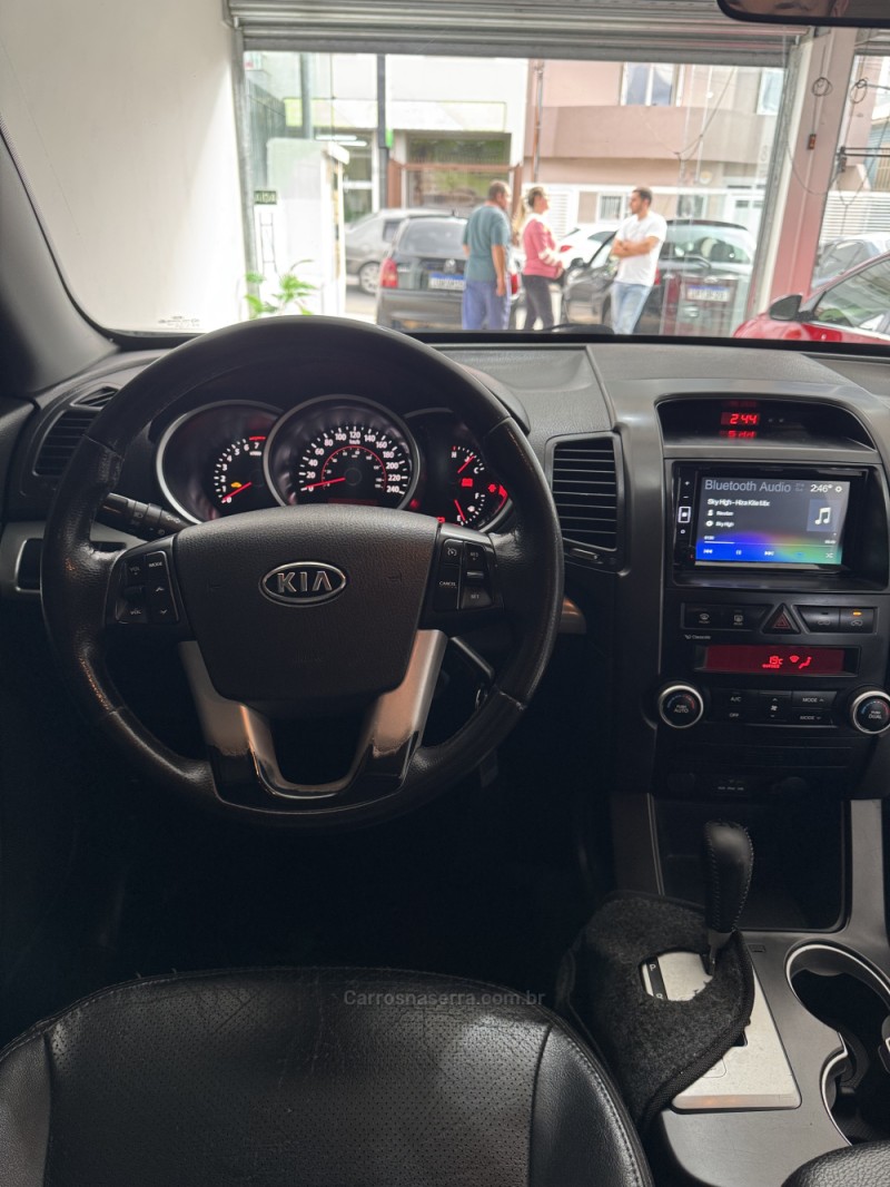SORENTO 2.4 EX2 4X2 16V GASOLINA 4P AUTOMÁTICO - 2011 - CAXIAS DO SUL