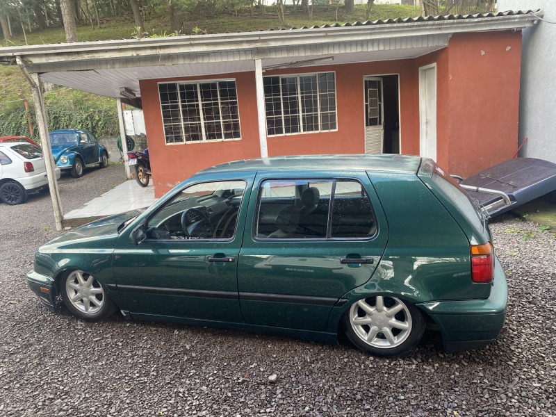 GOLF 1.8 MI GL 8V GASOLINA 4P MANUAL - 1997 - CAXIAS DO SUL