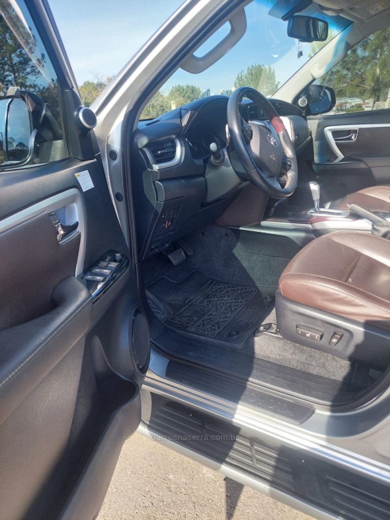 HILUX SW4 2.8 SRX 4X4 16V TURBO INTERCOOLER DIESEL 4P AUTOMÁTICO - 2020 - VERANóPOLIS