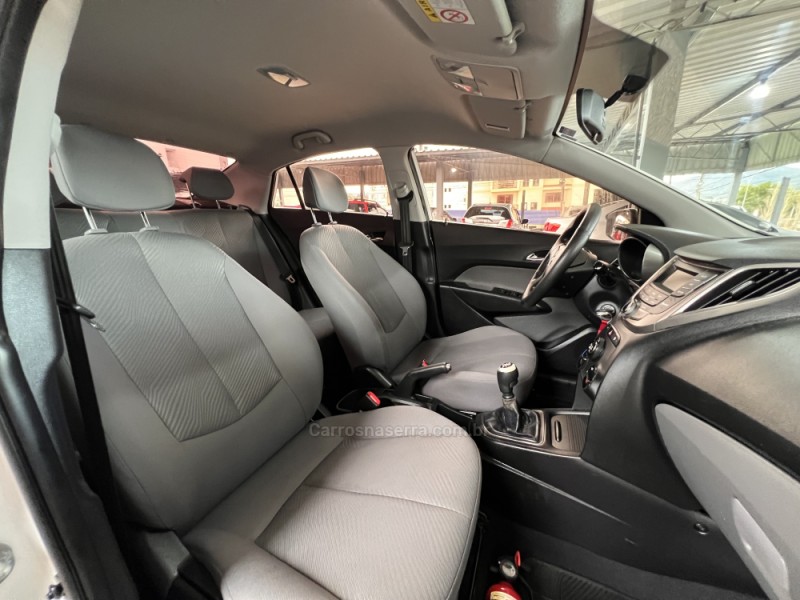 HB20S 1.6 COMFORT STYLE 16V FLEX 4P MANUAL - 2015 - BOM PRINCíPIO