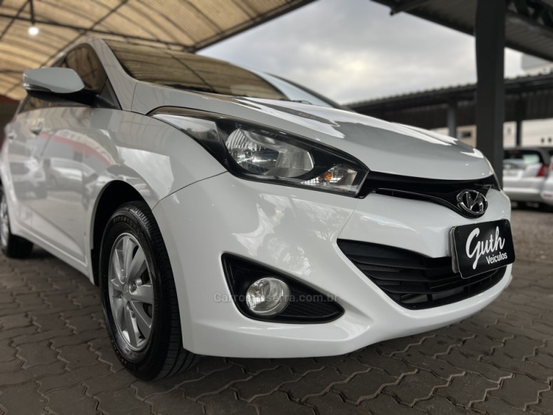 HB20S 1.6 COMFORT STYLE 16V FLEX 4P MANUAL - 2015 - BOM PRINCíPIO