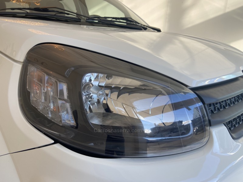 UNO 1.0 EVO ATTRACTIVE 8V FLEX 4P MANUAL - 2021 - CANELA