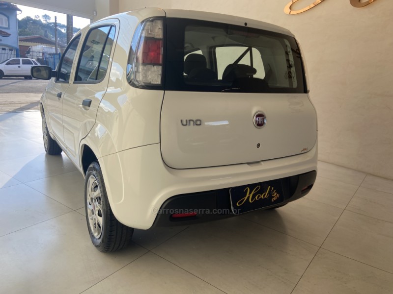UNO 1.0 EVO ATTRACTIVE 8V FLEX 4P MANUAL - 2021 - CANELA
