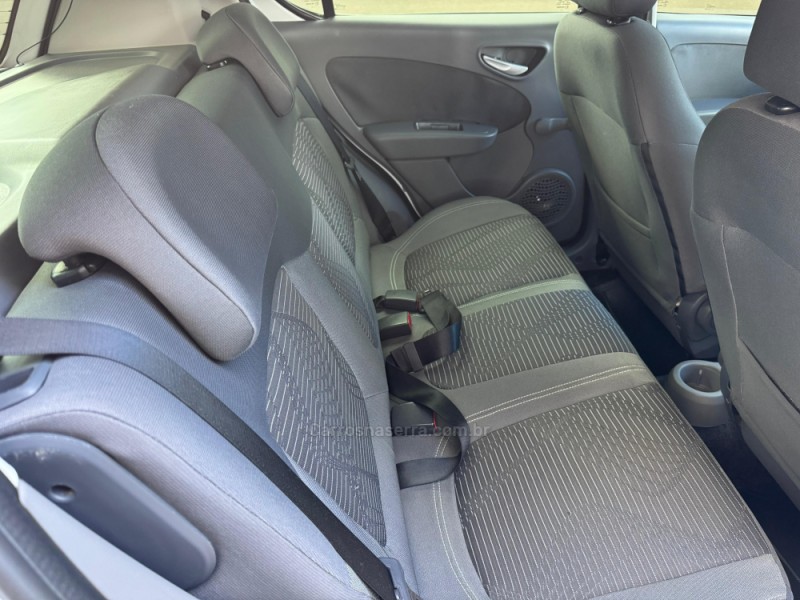 PALIO 1.0 MPI ATTRACTIVE 8V FLEX 4P MANUAL - 2013 - LAGOA VERMELHA