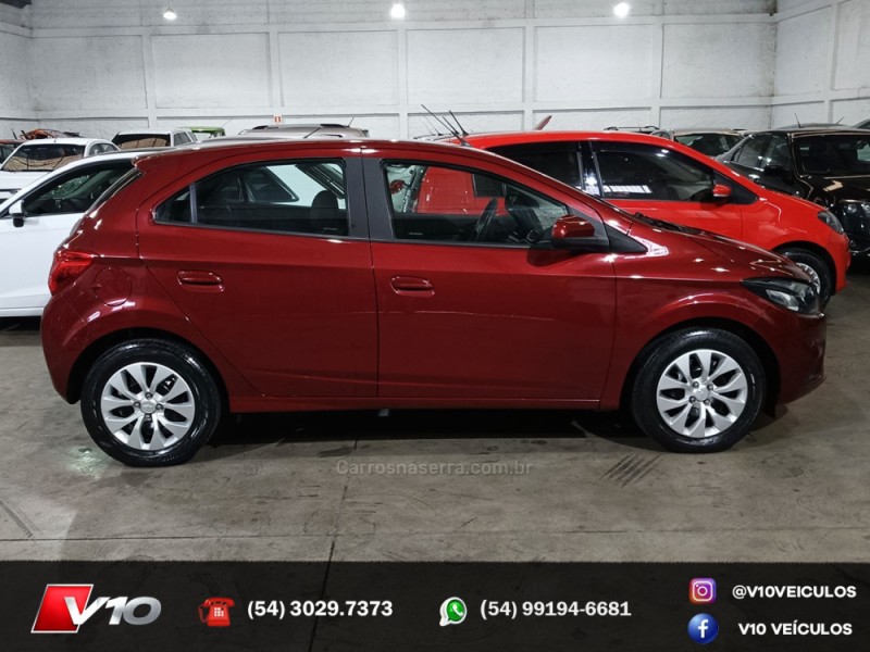 ONIX 1.4 MPFI LT 8V FLEX 4P MANUAL - 2017 - CAXIAS DO SUL