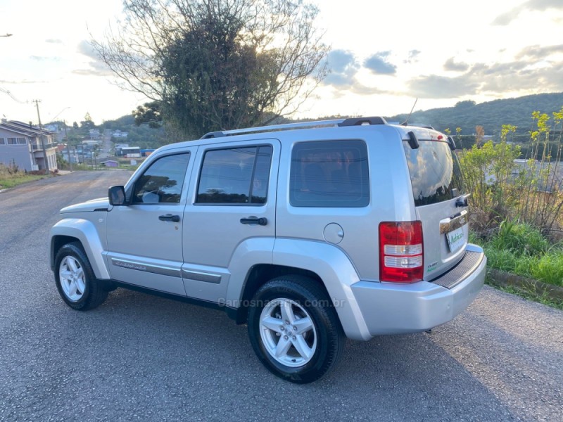 CHEROKEE 3.7 LIMITED 4X4 V6 12V GASOLINA 4P AUTOMÁTICO - 2012 - FLORES DA CUNHA