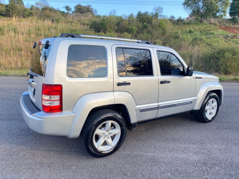 CHEROKEE 3.7 LIMITED 4X4 V6 12V GASOLINA 4P AUTOMÁTICO - 2012 - FLORES DA CUNHA